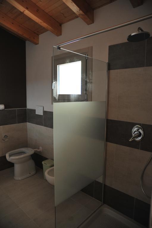 Agriturismo Le Fontane Sale Marasino Quarto foto