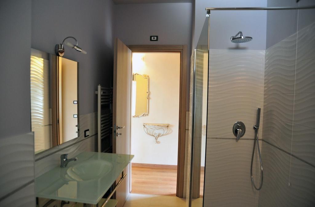 Agriturismo Le Fontane Sale Marasino Quarto foto